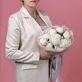 Букет из 9 белых пионов (Премиум)