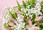 Купить Букет из альстромерии и гипсофилы в  с бесплатной доставкой: цена, фото, описание