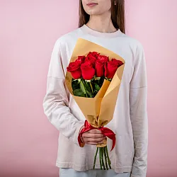 Купить Букет из 9 красных роз 50 см (Эквадор) в  с бесплатной доставкой: цена, фото, описание