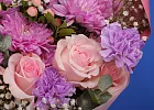 Купить Букет «Луна» из диантусов, кустовых хризантем и роз в  с бесплатной доставкой: цена, фото, описание