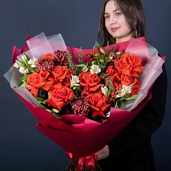 Купить Букет «Алое пламя любви» в  с бесплатной доставкой: цена, фото, описание