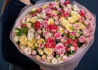 Купить Букет «51 кустовая роза микс» (Кения) в  с бесплатной доставкой: цена, фото, описание
