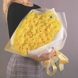 Купить Букет из 15 желтых кустовых хризантем в Санкт-Петербурге с бесплатной доставкой: цена, фото, описание