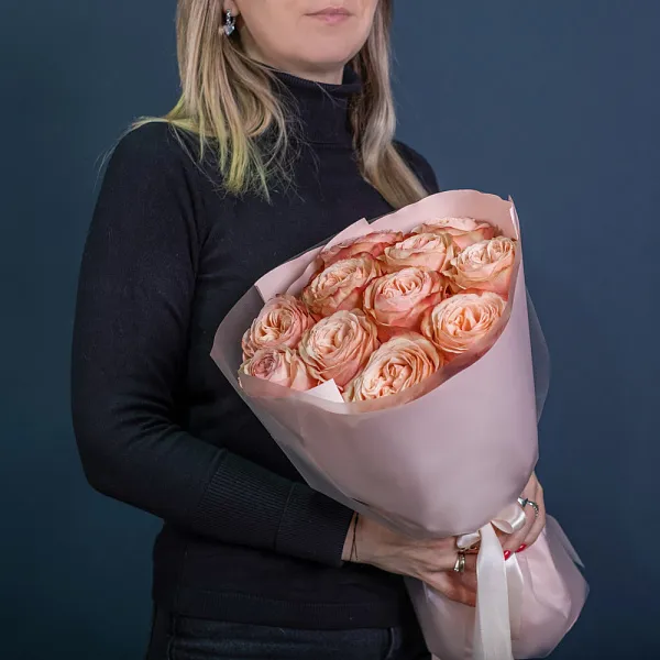 Купить Букет из 11 роз в  с бесплатной доставкой: цена, фото, описание