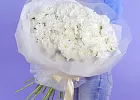 Купить Букет из 25 белых кустовых хризантем в Санкт-Петербурге с бесплатной доставкой: цена, фото, описание