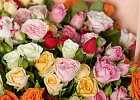 Купить Букет «15 кустовых роз микс» (Кения) в  с бесплатной доставкой: цена, фото, описание