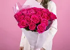 Купить Букет из 25 розовых роз 70 см в  с бесплатной доставкой: цена, фото, описание