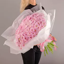 Купить Букет из 35 розовых кустовых хризантем в Санкт-Петербурге с бесплатной доставкой: цена, фото, описание