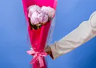 Купить Букет из 3 розовых пионов (Премиум) в  с бесплатной доставкой: цена, фото, описание