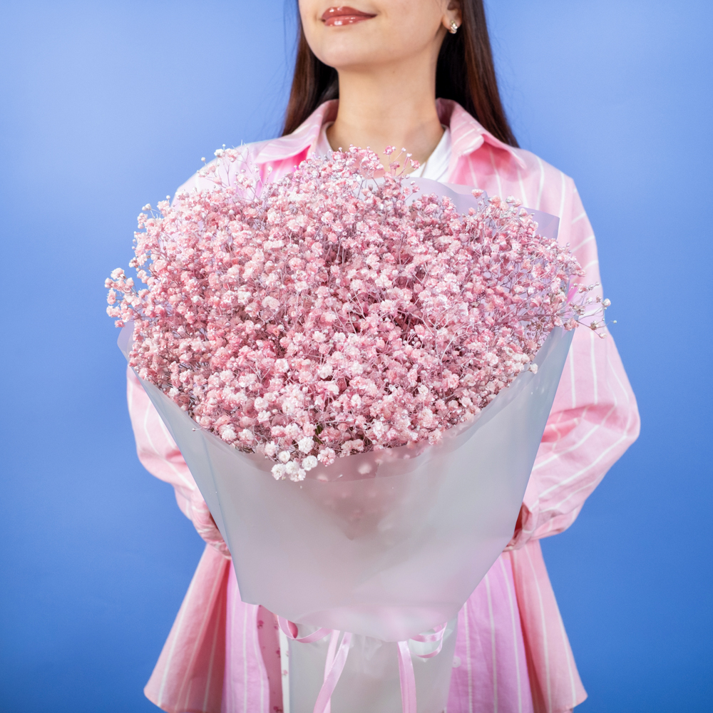 Букет из розовых гипсофил