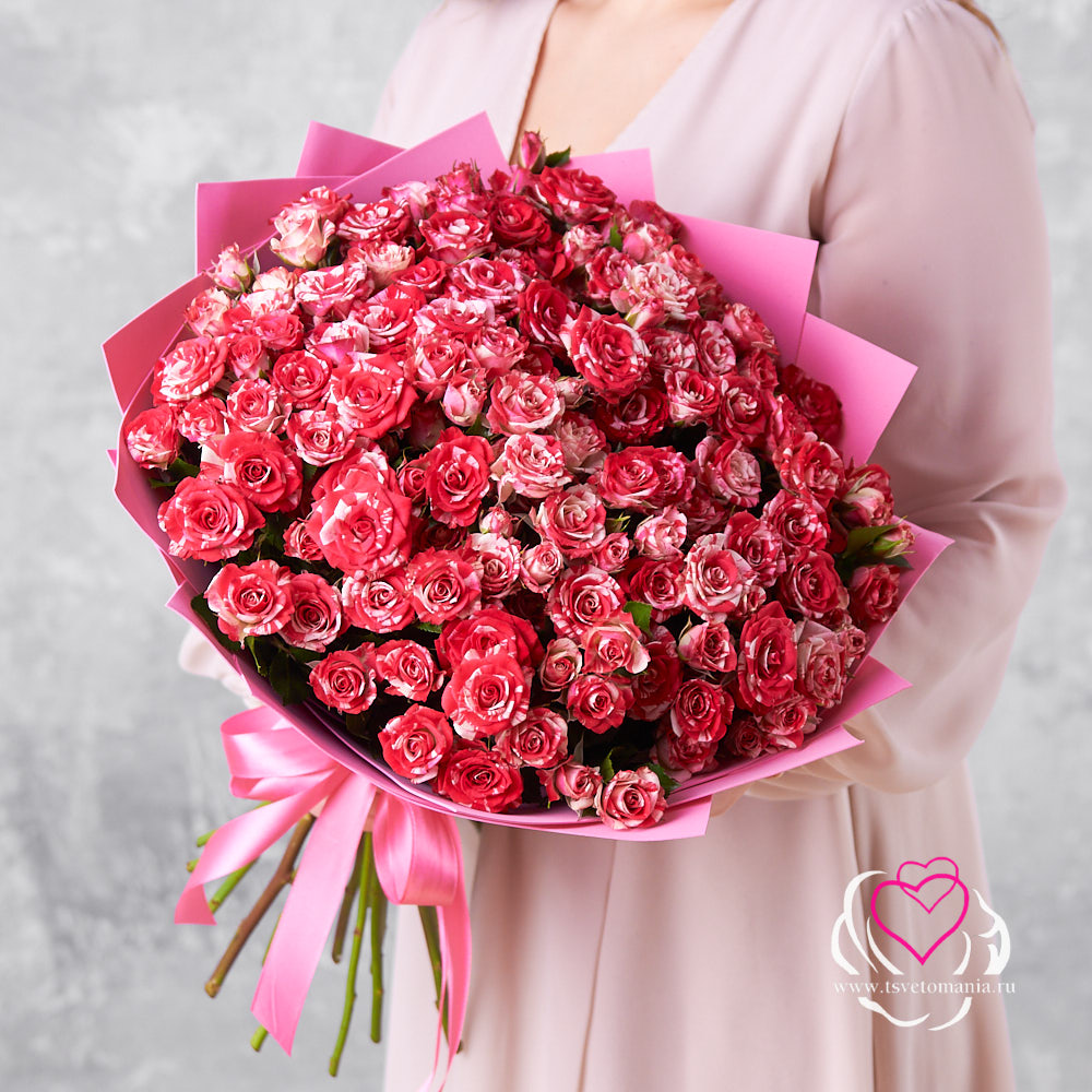 Букет из 25 кустовых роз Фаерворк