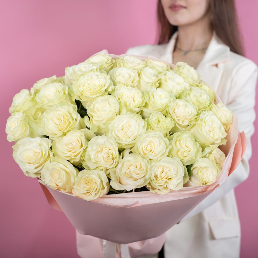 Букет из 35 белых роз 50 см (Эквадор)