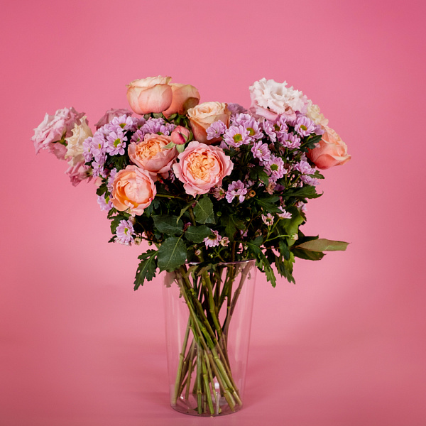 Купить Цветочная подписка на месяц в  с бесплатной доставкой: цена, фото, описание