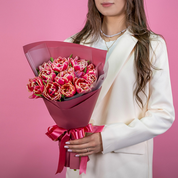Купить Букет из 15 пионовидных тюльпанов Колумбус в  с бесплатной доставкой: цена, фото, описание