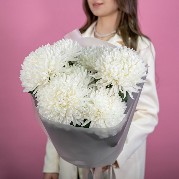 Купить Букет из 7 белых хризантем экстра в  с бесплатной доставкой: цена, фото, описание