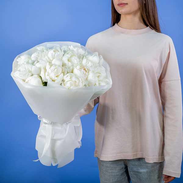 Купить Букет из 20 белых пионов (Премиум) в  с бесплатной доставкой: цена, фото, описание