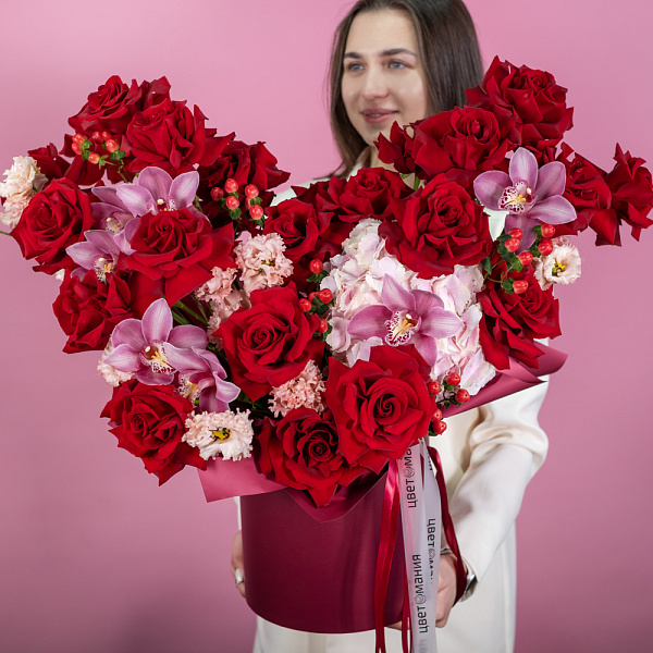 Купить Композиция «В самое сердце» в  с бесплатной доставкой: цена, фото, описание