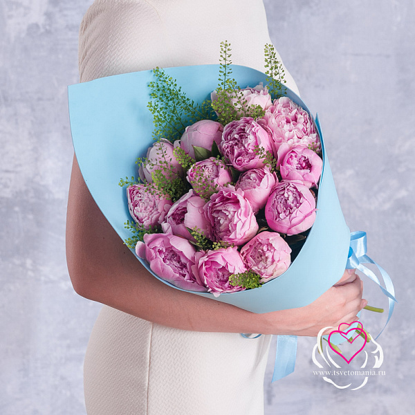 Купить Букет из 15 розовых пионов (Стандарт) с тиласпией в  с бесплатной доставкой: цена, фото, описание