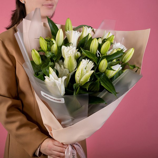 Купить Букет из 9 ароматных лилий в  с бесплатной доставкой: цена, фото, описание
