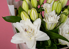 Купить Букет из 5 ароматных лилий в  с бесплатной доставкой: цена, фото, описание