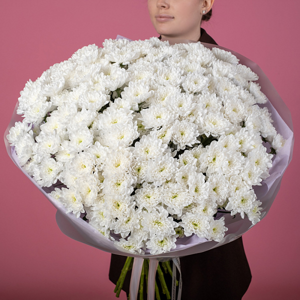 Купить Букет из 25 белых кустовых хризантем в  с бесплатной доставкой: цена, фото, описание