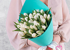 Купить Букет 35 белых тюльпанов в Санкт-Петербурге с бесплатной доставкой: цена, фото, описание