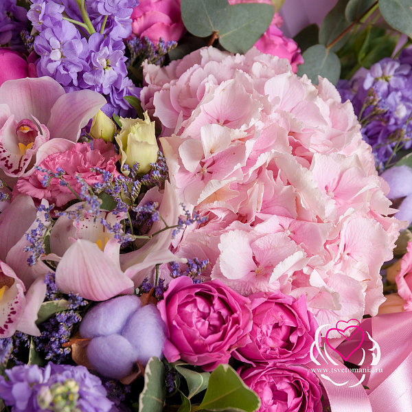 Купить Букет «Бархатный сезон» в  с бесплатной доставкой: цена, фото, описание