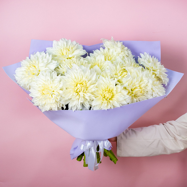 Купить Букет из белых георгинов в  с бесплатной доставкой: цена, фото, описание