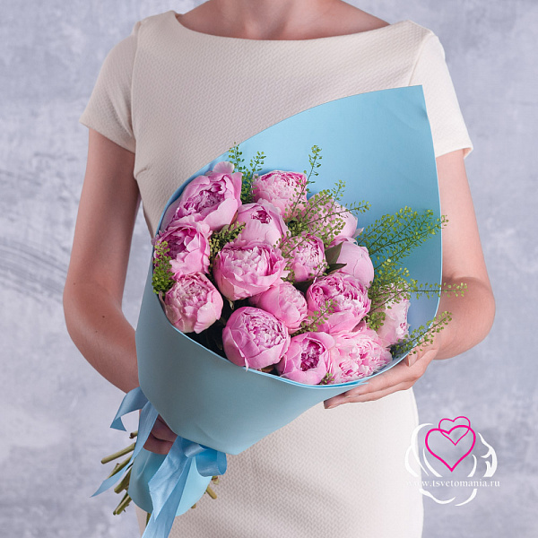 Купить Букет из 15 розовых пионов (Стандарт) с тиласпией в  с бесплатной доставкой: цена, фото, описание