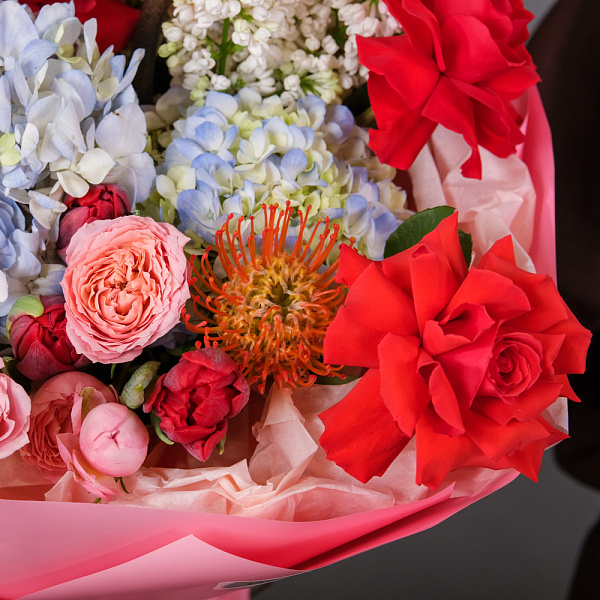 Купить Букет «Эндорфин» в  с бесплатной доставкой: цена, фото, описание