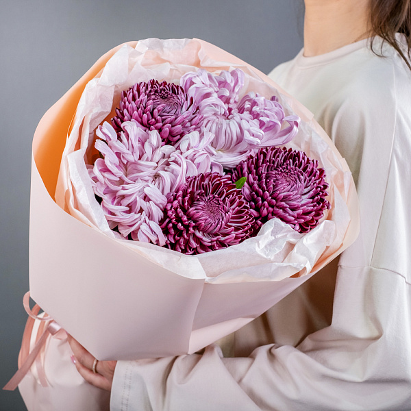 Купить Букет из 5 хризантем экстра в  с бесплатной доставкой: цена, фото, описание