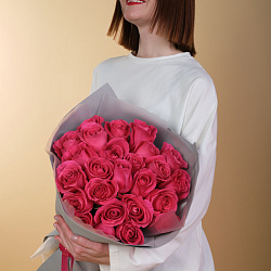 Купить Букет из 25 розовых роз 50 см (Эквадор) в  с бесплатной доставкой: цена, фото, описание