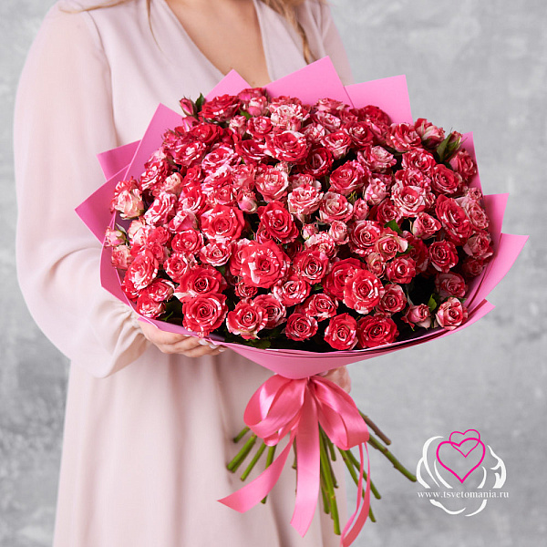 Купить Букет из 25 кустовых роз Фаерворк в  с бесплатной доставкой: цена, фото, описание
