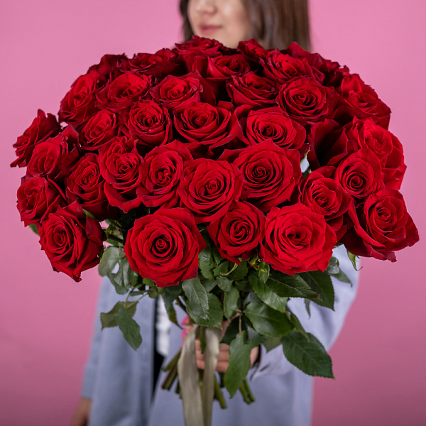 Купить Красная роза (Эквадор) 50 см в  с бесплатной доставкой: цена, фото, описание
