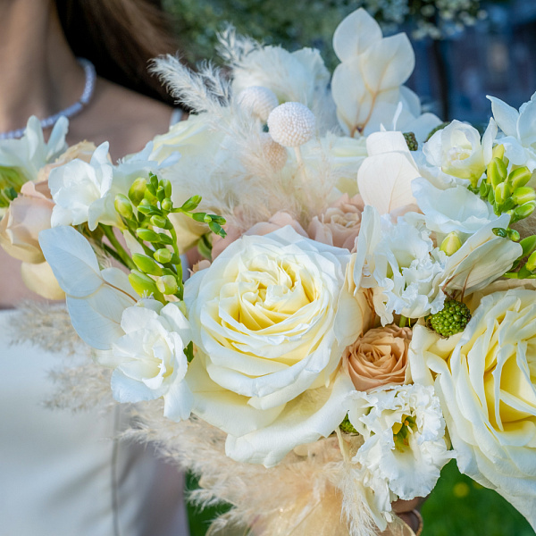 Купить Свадебный букет в стиле Бохо "Шик" в  с бесплатной доставкой: цена, фото, описание