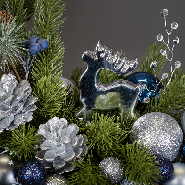 Купить Композиция из сухоцветов «Лесной олень» в  с бесплатной доставкой: цена, фото, описание