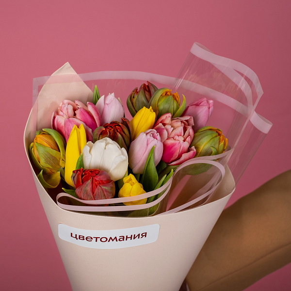 Купить Букет из 15 тюльпанов микс в упаковке в  с бесплатной доставкой: цена, фото, описание