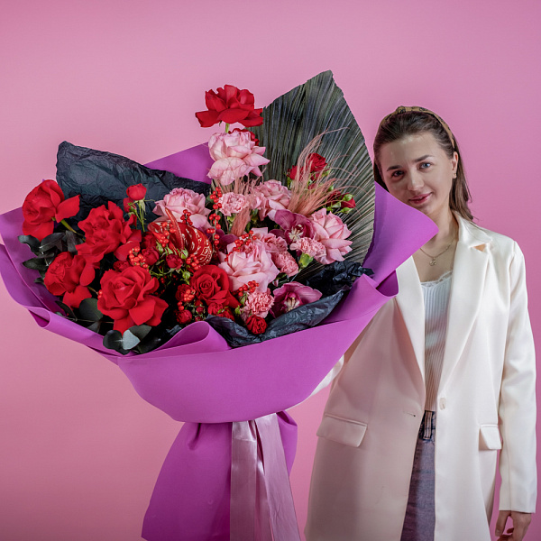 Купить Букет «Эмоции любви» в  с бесплатной доставкой: цена, фото, описание