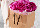 Купить Букет из 25 розовых пионов (Стандарт) в Санкт-Петербурге с бесплатной доставкой: цена, фото, описание