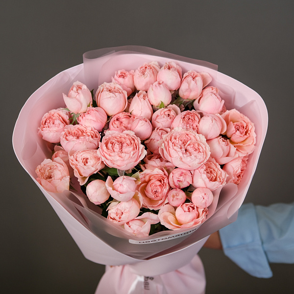 Купить Букет из 9 кустовых роз в упаковке в  с бесплатной доставкой: цена, фото, описание