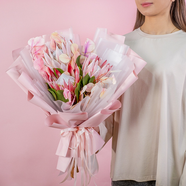 Купить Букет «Королевская протея» в  с бесплатной доставкой: цена, фото, описание