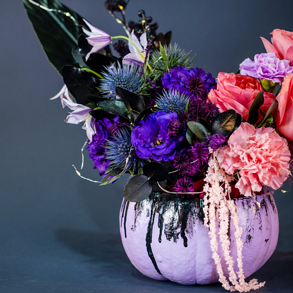 Купить Композиция в тыкве «Мистика» в  с бесплатной доставкой: цена, фото, описание