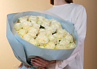 Купить Букет из 51 белой розы 40-50 см (Эквадор) в Санкт-Петербурге с бесплатной доставкой: цена, фото, описание