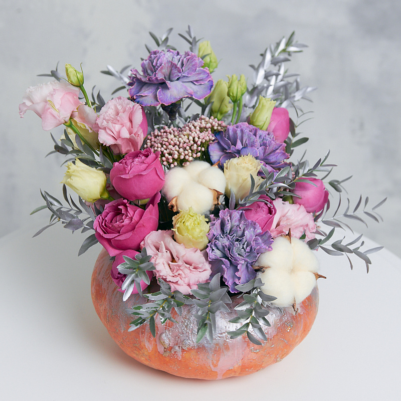 Композиция в тыкве «Милый румянец»