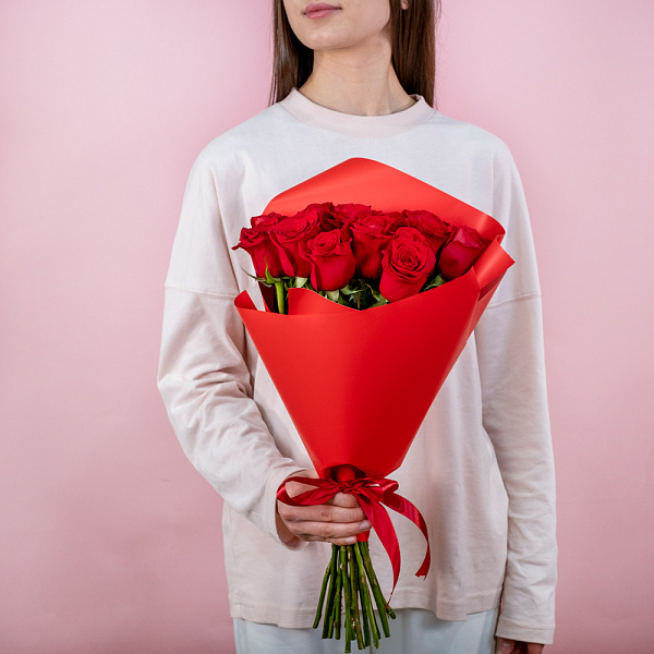 Купить Букет из 17 красных роз 50 см (Эквадор) в  с бесплатной доставкой: цена, фото, описание