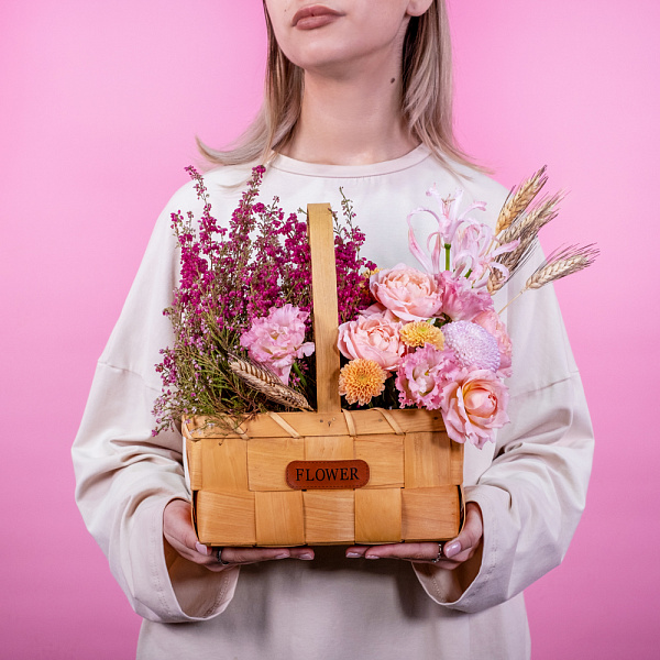 Купить Композиция в корзине «Чистая душа» в  с бесплатной доставкой: цена, фото, описание