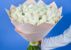 Купить Букет из 60 белых роз 50 см (Эквадор) в  с бесплатной доставкой: цена, фото, описание