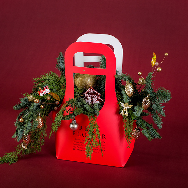 Купить Композиция в сумочке «С Новым годом!» в  с бесплатной доставкой: цена, фото, описание