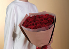 Купить Букет из 25 красных роз 40-50 см (Эквадор) в  с бесплатной доставкой: цена, фото, описание