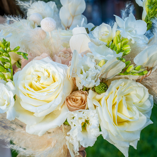 Купить Свадебный букет в стиле Бохо "Шик" в  с бесплатной доставкой: цена, фото, описание